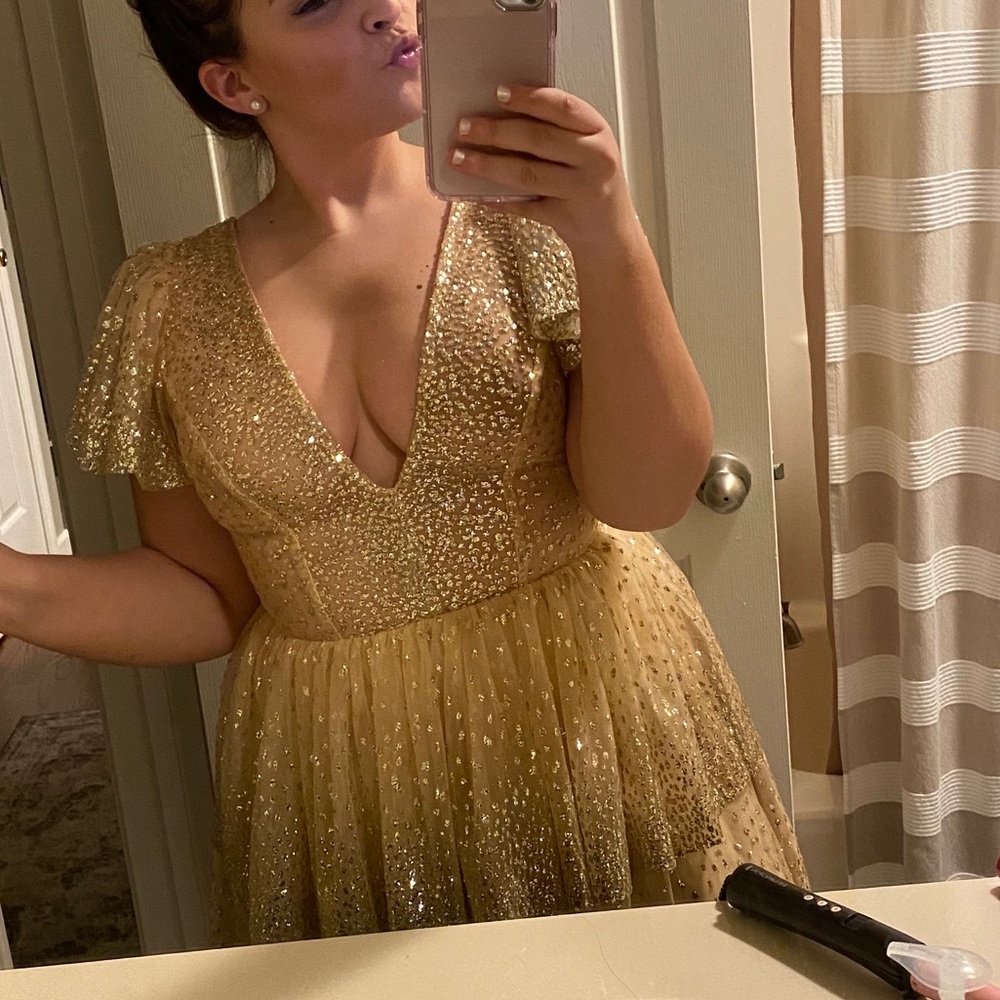 Lirika Matoshi Dress